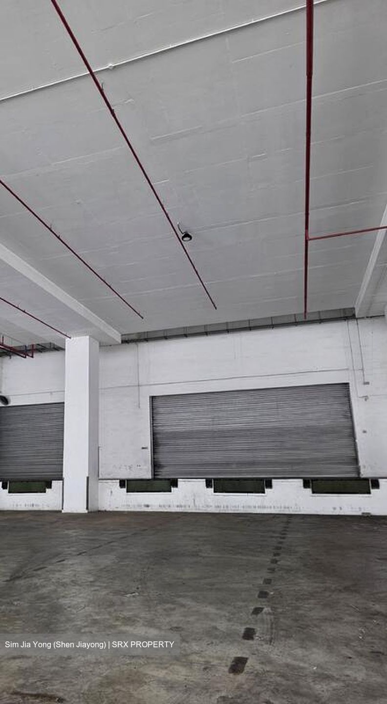Penjuru Road (D22), Warehouse #566113251